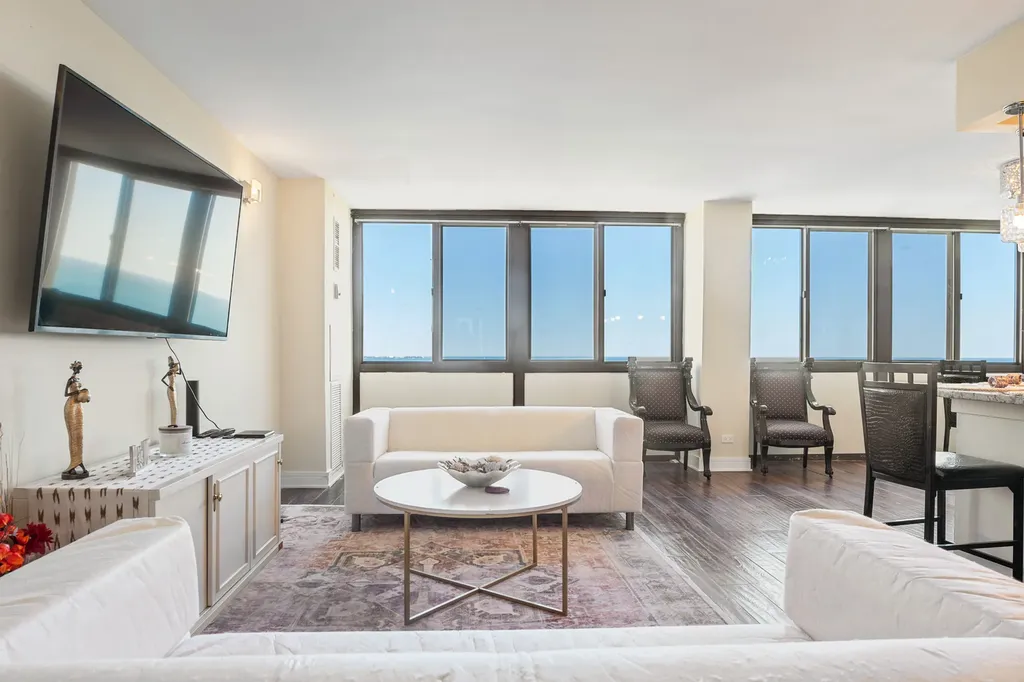 4800 South Lake Park Avenue Chicago IL 60615