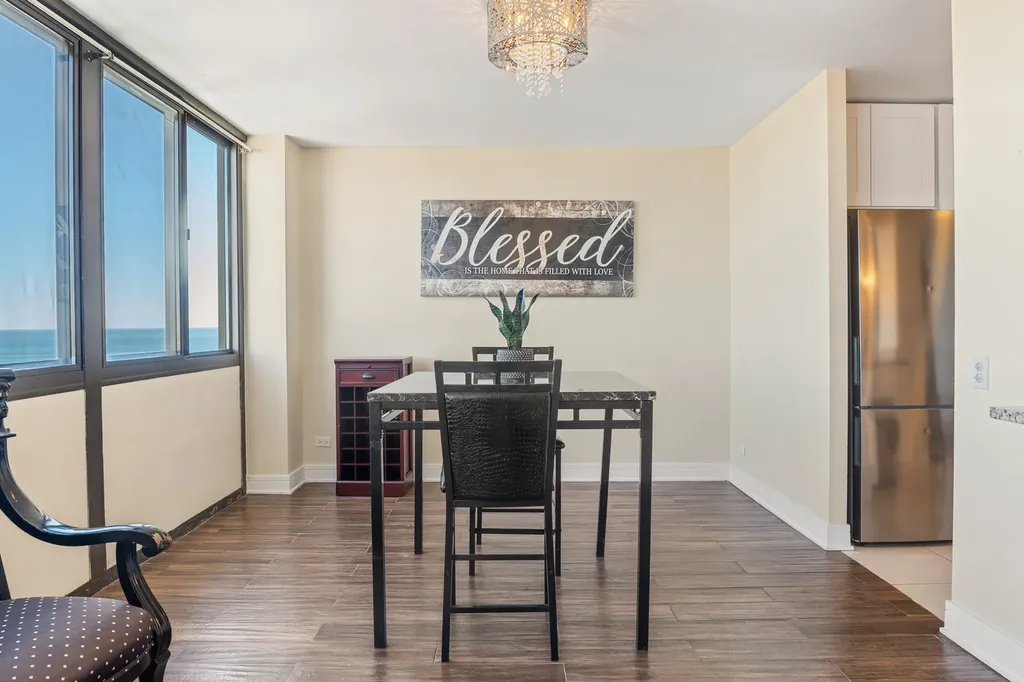 4800 South Lake Park Avenue Chicago IL 60615
