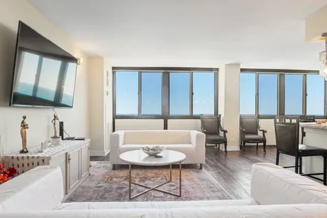 4800 South Lake Park Avenue Chicago IL 60615