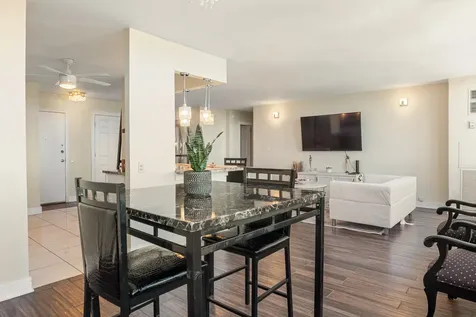 4800 South Lake Park Avenue Chicago IL 60615