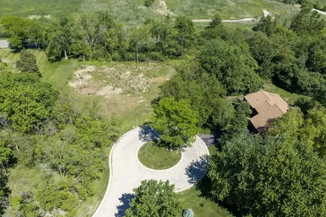 1 High Point Circle Hawthorn Woods IL 60047