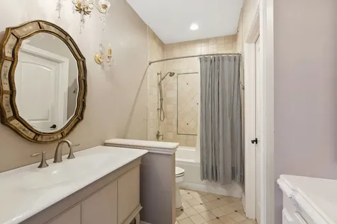 1051 Oakmont Court Woodstock IL 60098