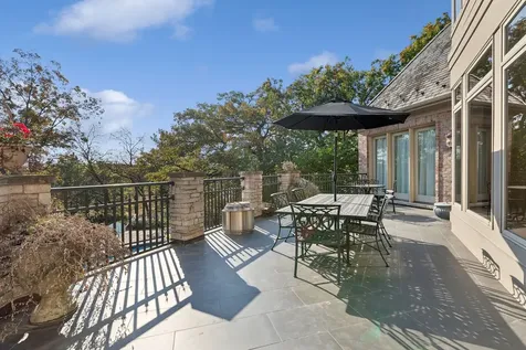 1051 Oakmont Court Woodstock IL 60098