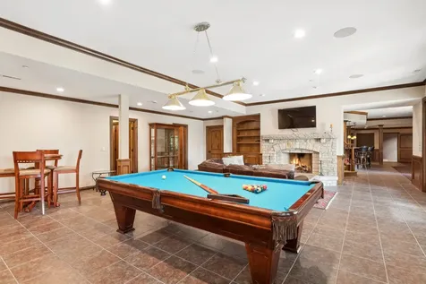 1051 Oakmont Court Woodstock IL 60098