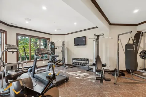 1051 Oakmont Court Woodstock IL 60098