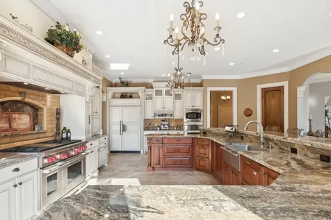 1051 Oakmont Court Woodstock IL 60098