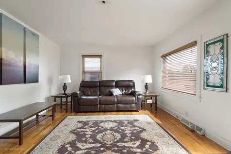 106 South 3rd Avenue Streator IL 61364