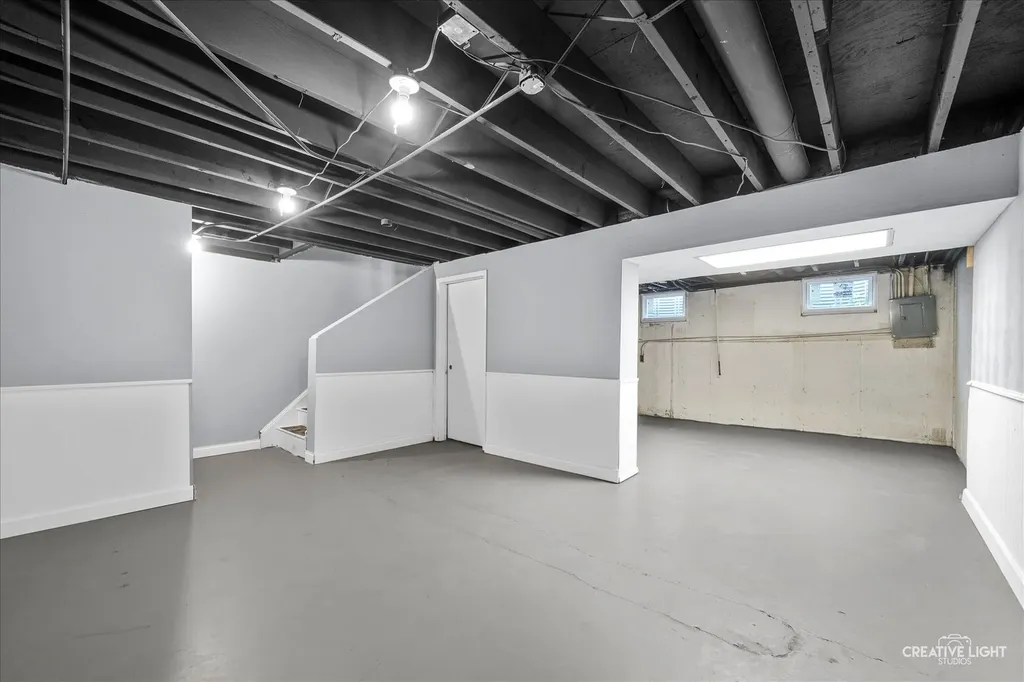 1376 Monomoy Street Aurora IL 60506
