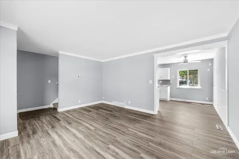 1376 Monomoy Street Aurora IL 60506