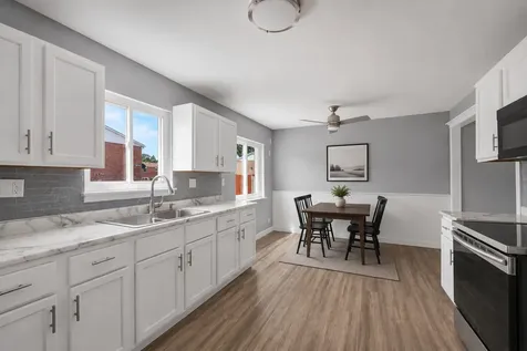 1376 Monomoy Street Aurora IL 60506
