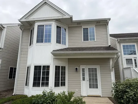 717 Hidden Creek Lane North Aurora IL 60542