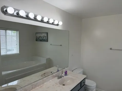 717 Hidden Creek Lane North Aurora IL 60542