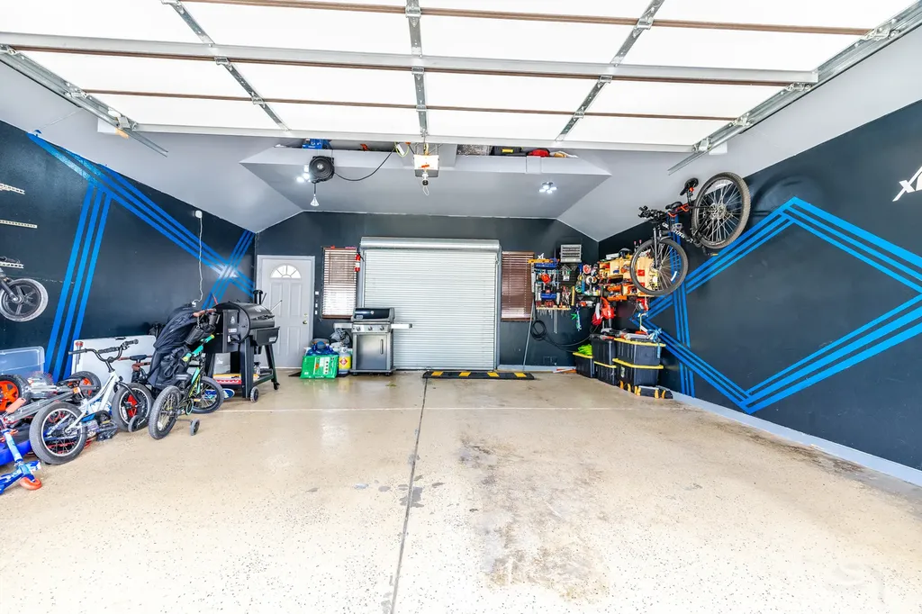 3238 North Pioneer Avenue Chicago IL 60634