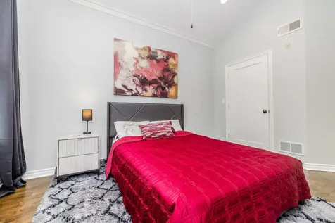 3238 North Pioneer Avenue Chicago IL 60634
