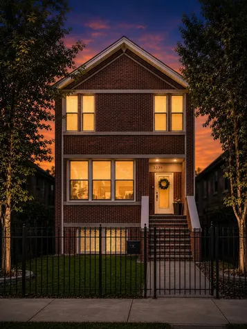 3238 North Pioneer Avenue Chicago IL 60634