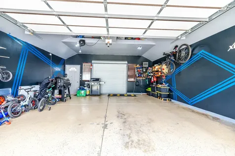 3238 North Pioneer Avenue Chicago IL 60634