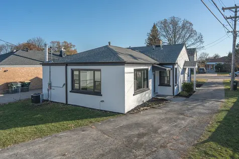 6964 West Cleveland Street Niles IL 60714