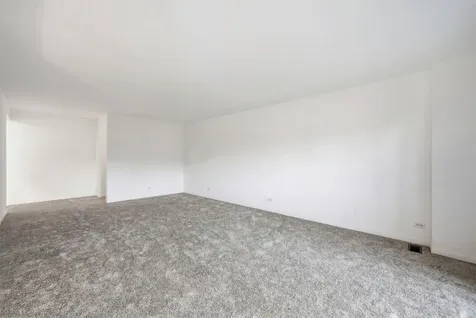 6818 Roberts Drive Woodridge IL 60517