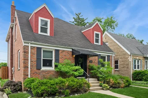 7143 North Mason Avenue Chicago IL 60646
