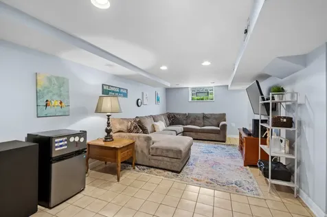 7143 North Mason Avenue Chicago IL 60646