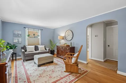 7143 North Mason Avenue Chicago IL 60646