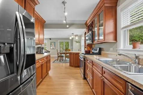 7143 North Mason Avenue Chicago IL 60646