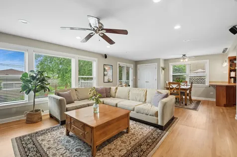 7143 North Mason Avenue Chicago IL 60646