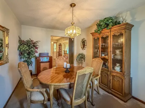 9758 East 1980 North Road Oakwood IL 61858