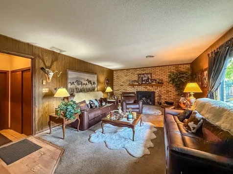 9758 East 1980 North Road Oakwood IL 61858