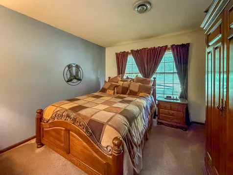 9758 East 1980 North Road Oakwood IL 61858