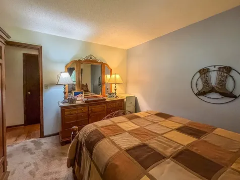 9758 East 1980 North Road Oakwood IL 61858