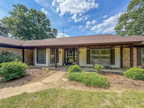 9758 East 1980 North Road Oakwood IL 61858