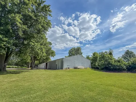 9758 East 1980 North Road Oakwood IL 61858