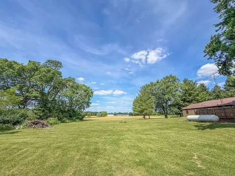 9758 East 1980 North Road Oakwood IL 61858