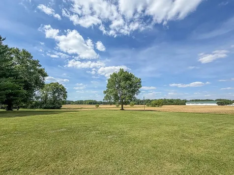 9758 East 1980 North Road Oakwood IL 61858