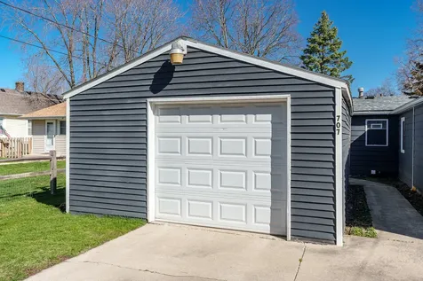 707 Marie Avenue Machesney Park IL 61115