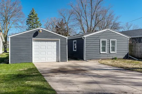 707 Marie Avenue Machesney Park IL 61115