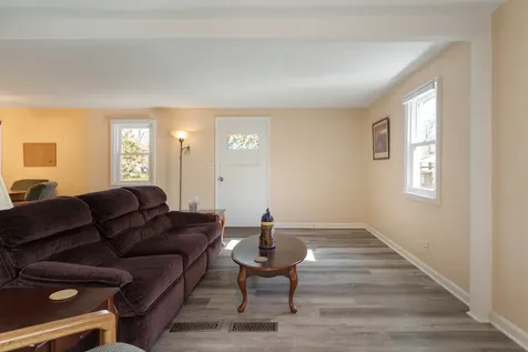 707 Marie Avenue Machesney Park IL 61115