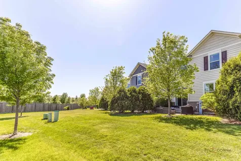 234 Belmont Drive Lincolnshire IL 60069