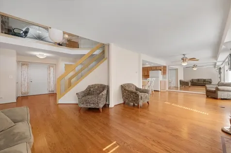 475 Sarah Court Wood Dale IL 60191