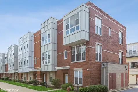3238 North Kilbourn Avenue Chicago IL 60641