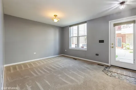 3238 North Kilbourn Avenue Chicago IL 60641