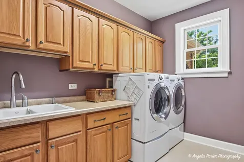 6712 Burning Tree Circle Mchenry IL 60050