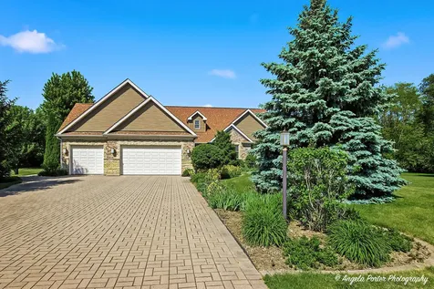 6712 Burning Tree Circle Mchenry IL 60050