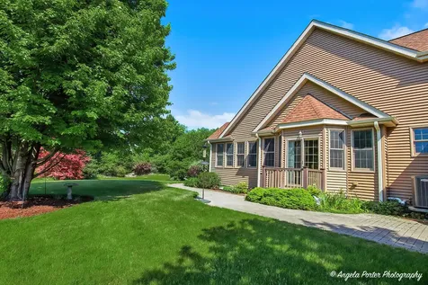 6712 Burning Tree Circle Mchenry IL 60050