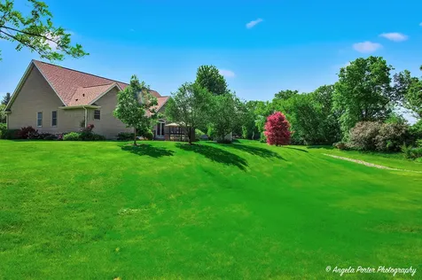 6712 Burning Tree Circle Mchenry IL 60050