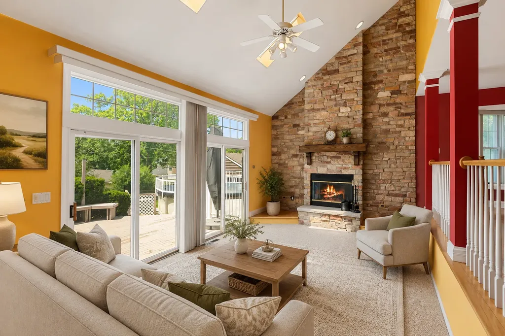 323 North Pleasant Road Lake Zurich IL 60047