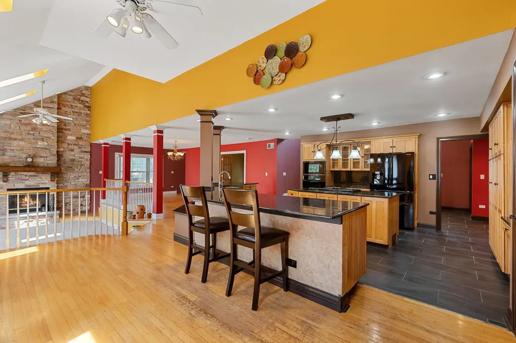 323 North Pleasant Road Lake Zurich IL 60047