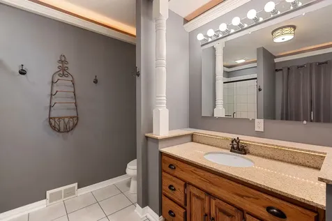 323 North Pleasant Road Lake Zurich IL 60047