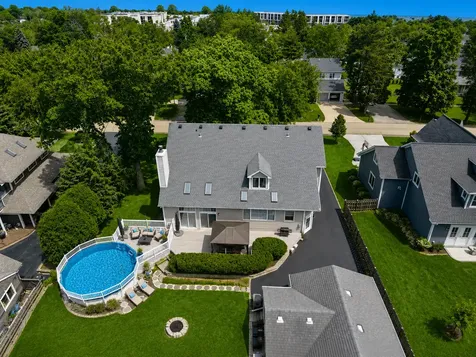 323 North Pleasant Road Lake Zurich IL 60047